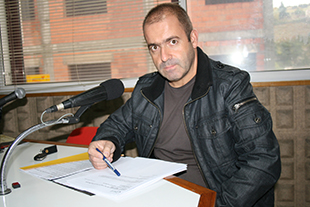 Professor deixa alunos ao fim de um mês de aulas