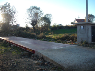 Balança industrial gera polémica em Izeda