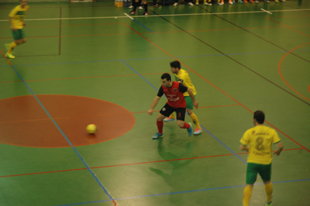 Macedense vende cara a derrota