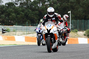 Problemas no motor tiraram Alex do pódio