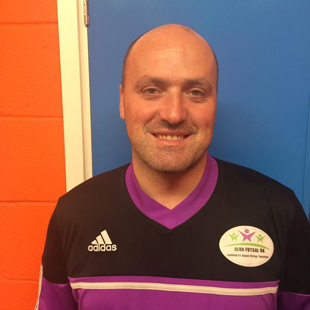 Costinha perto de treinar em Inglaterra