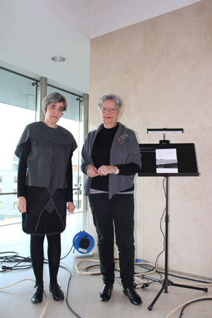 Livro de fotografia mostra bastidores do Teatro