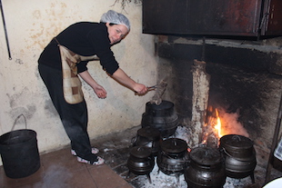 Dias frios aproveitados para fazer o fumeiro