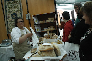 Bola doce apreciada por turistas nacionais e espanhóis