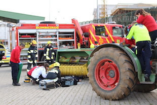 Simulacro para prevenir acidentes com tractores