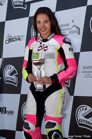 Bruna Lopes reforça liderança