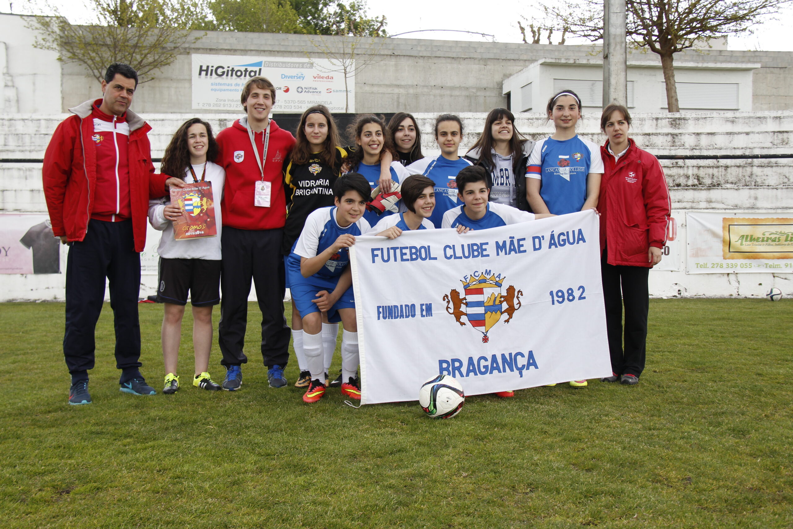 Elas também sabem jogar futebol