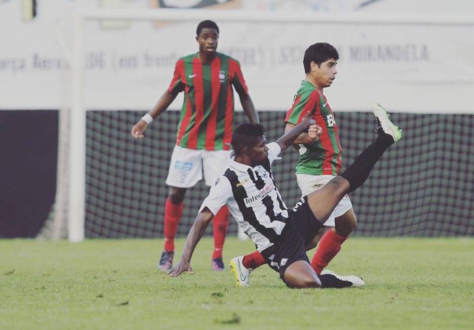 Alvinegros com muitas indefinições