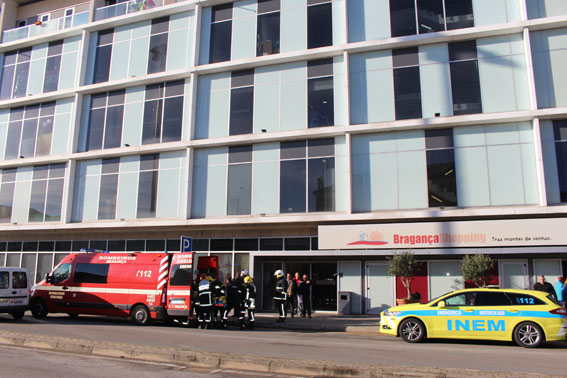Homem electrocutado num quadro eléctrico no Bragança Shopping