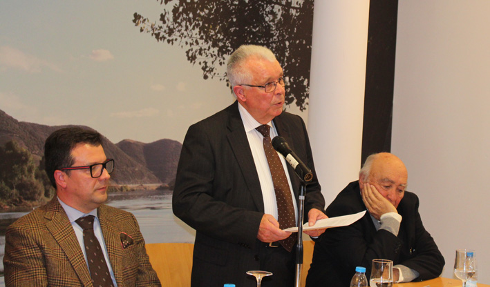 “Às vezes para conseguir a paz é preciso fazer a guerra”