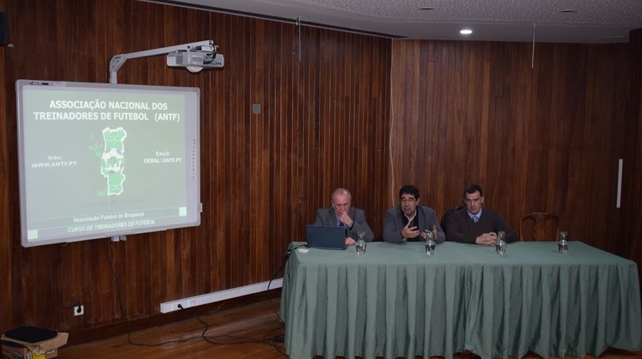 José Pereira desafia técnicos de futebol a formar um núcleo de treinadores.