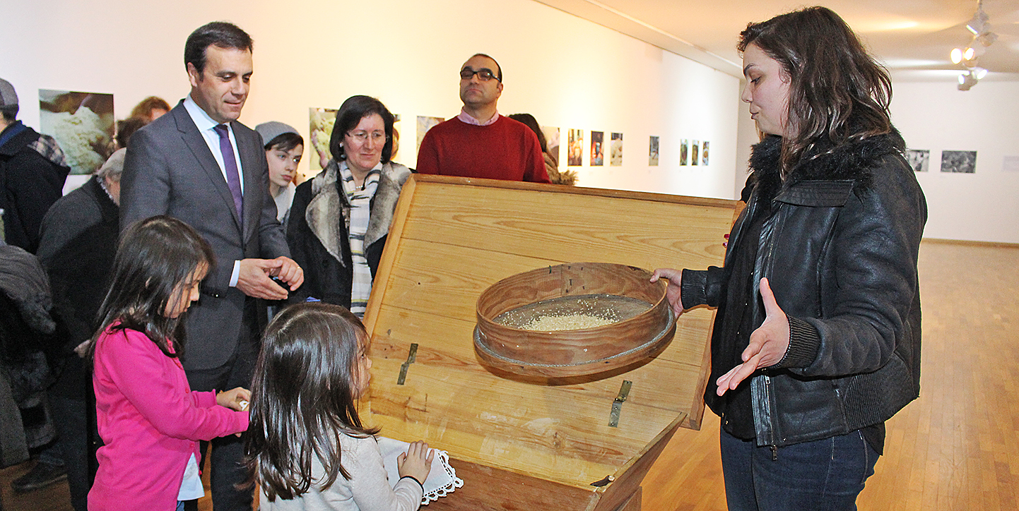 Confecção artesanal de cuscos poderá vir a ser classificada como património cultural imaterial nacional