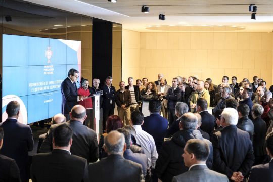 Vila Flor SC e Sendim recebem apoio de 30 mil euros da FPF