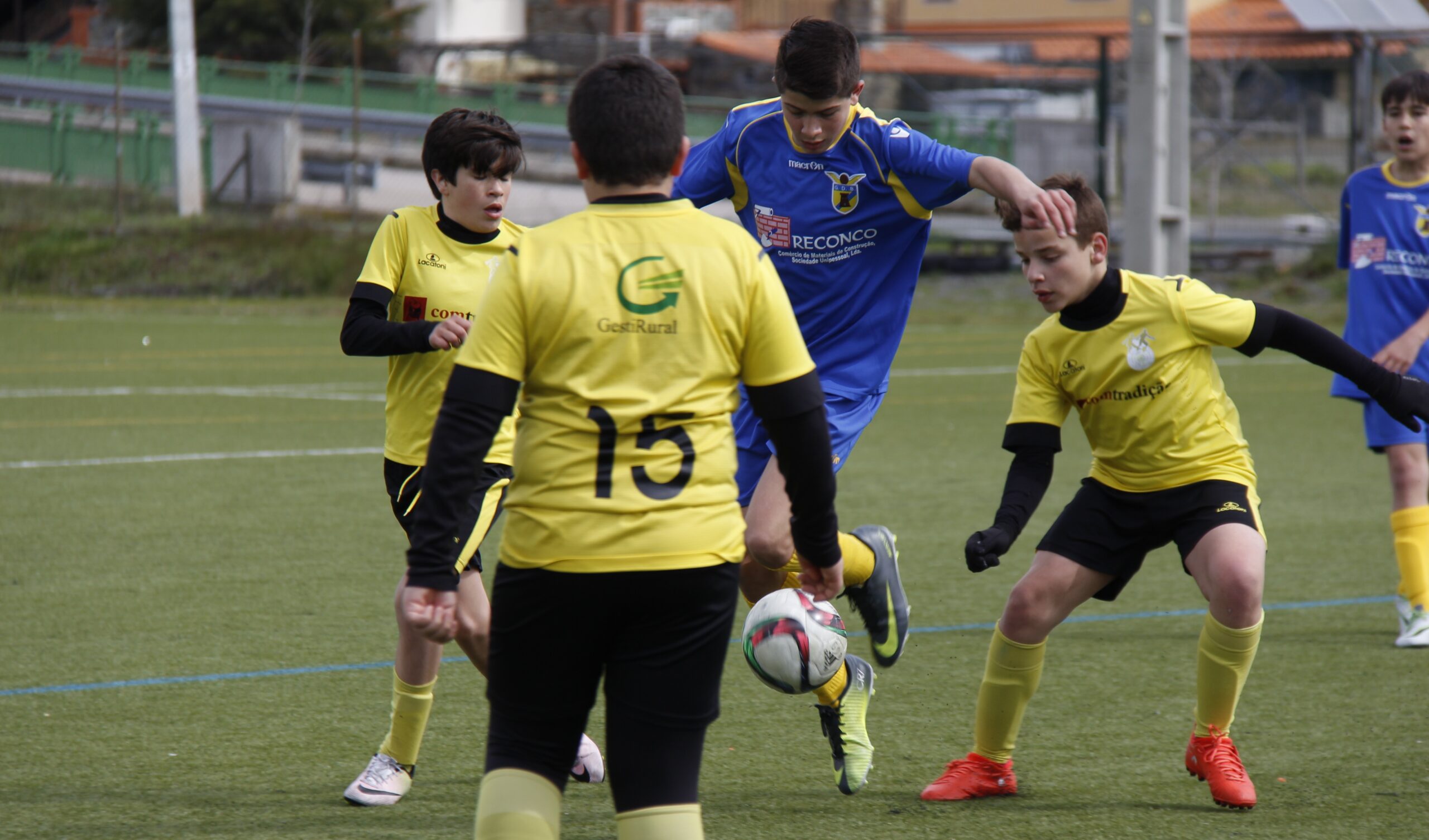 Quando o colectivo faz sobressair o individual