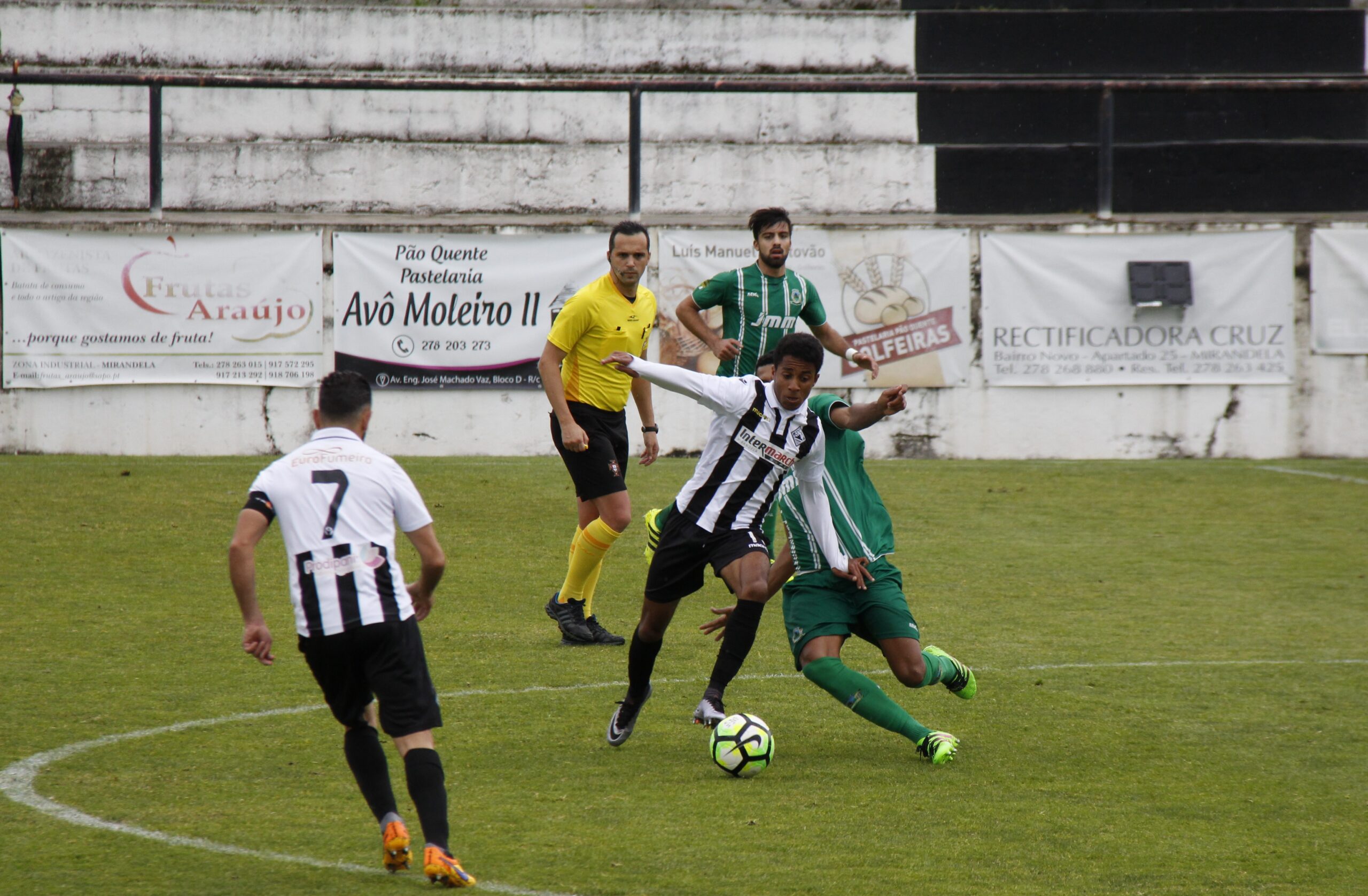 Mirandela em desvantagem na derradeira eliminatória