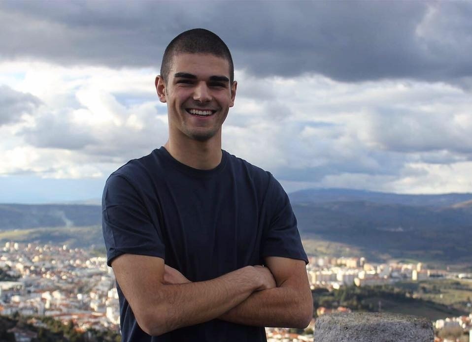 Guarda-redes brigantino quer mostrar serviço na baliza dos juniores do Rio Ave