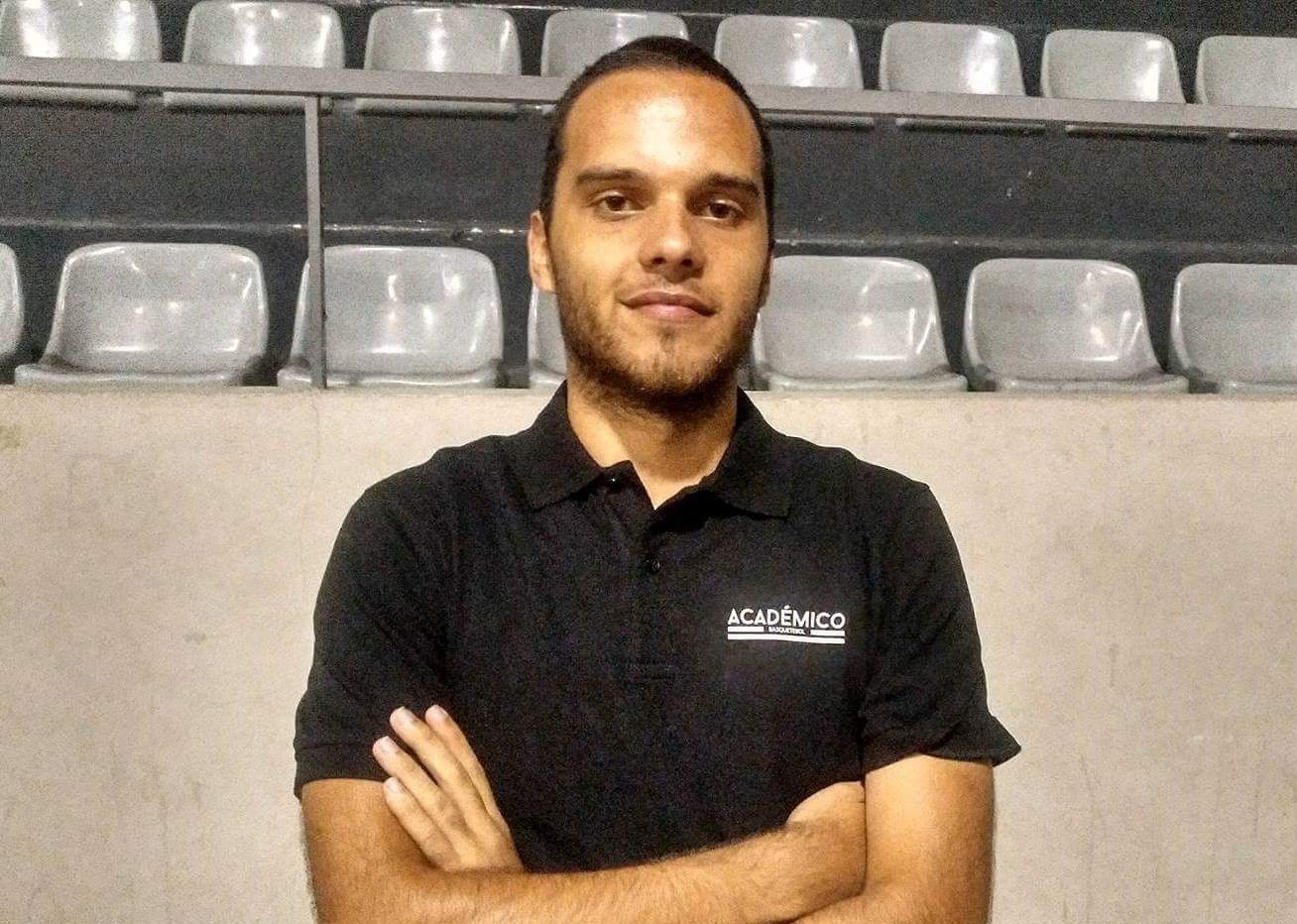 Bruno Gomes no Académico F.C. Basquetebol