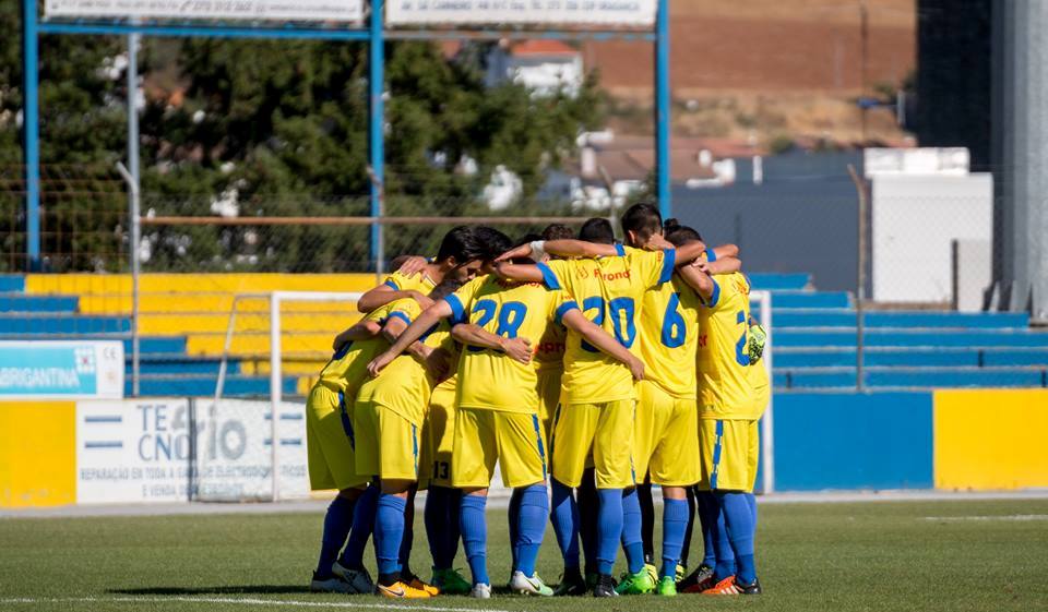 Reforços precisam-se