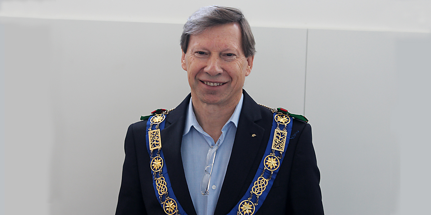 Júlio Meirinhos, grão mestre da maçonaria regular: “Há um quarto de século que estou na maçonaria activamente, todos os dias”