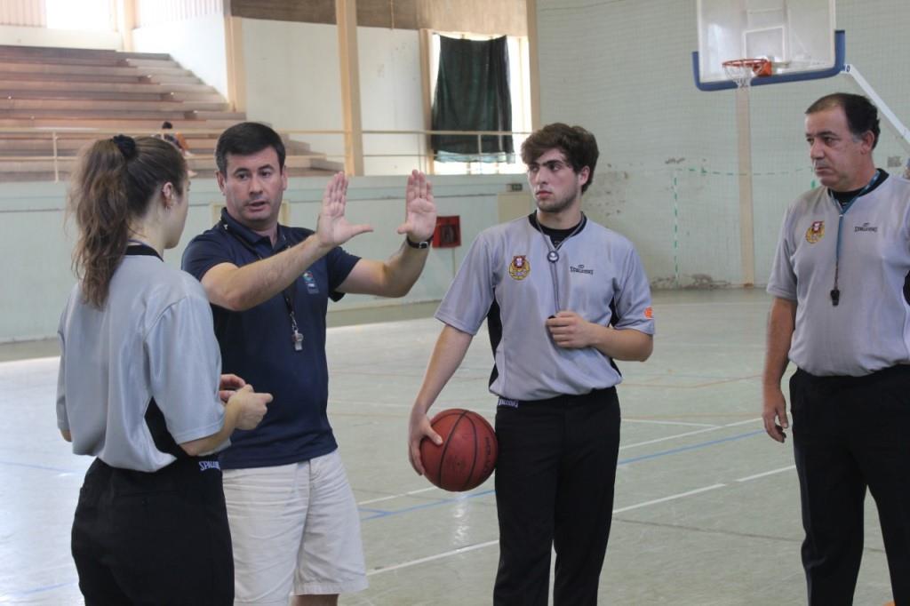 “Os árbitros têm que dominar as chamadas técnicas de arbitragem”