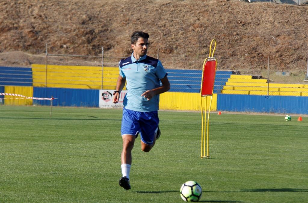 GDB recorre à prata da casa para colmatar a saída de Tony da Silva