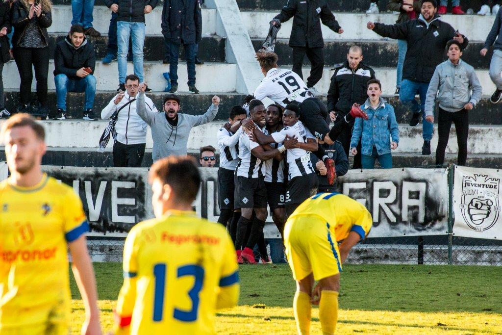 Grande penalidade resolveu dérbi em cima do apito final