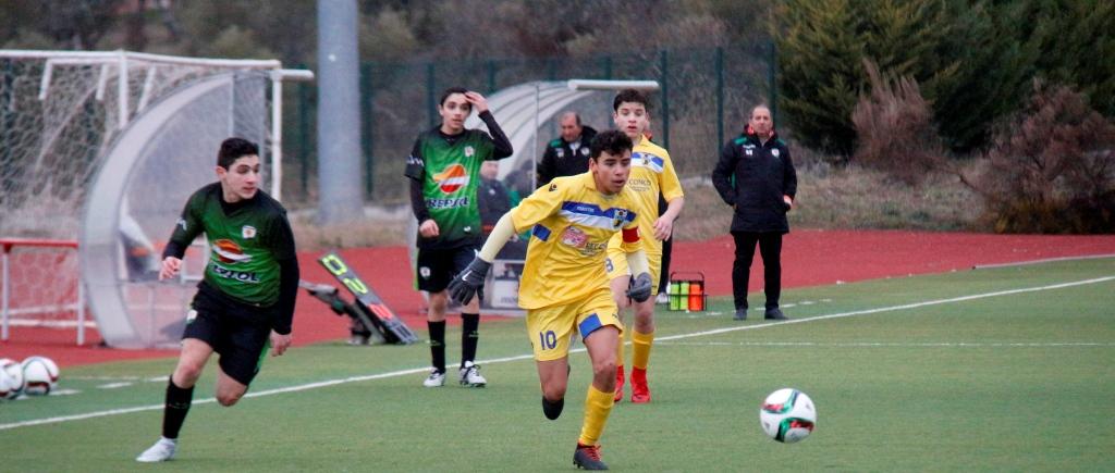 Iniciados e juniores entram em campo a partir de sábado