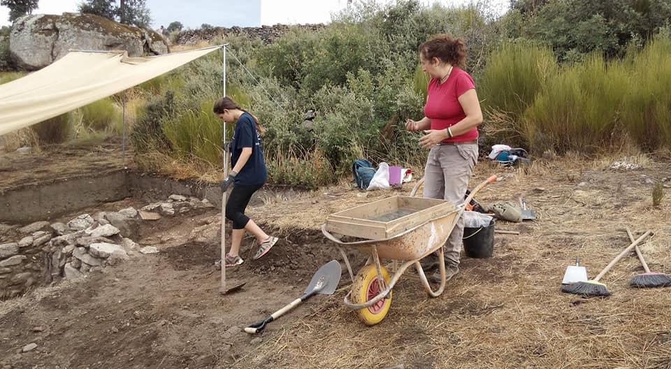 Escavações arqueológicas em São João das Arribas