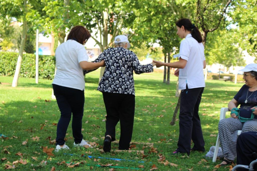 Santa Casa de Bragança promoveu sessões de fisioterapia ao ar livre