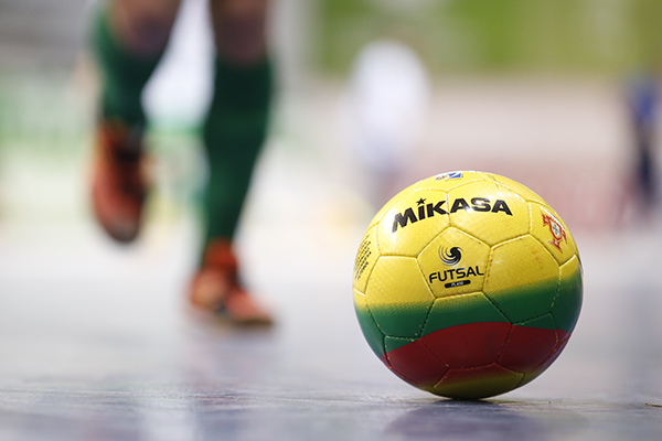 Mogadouro dá goleada na jornada inaugural do nacional de futsal