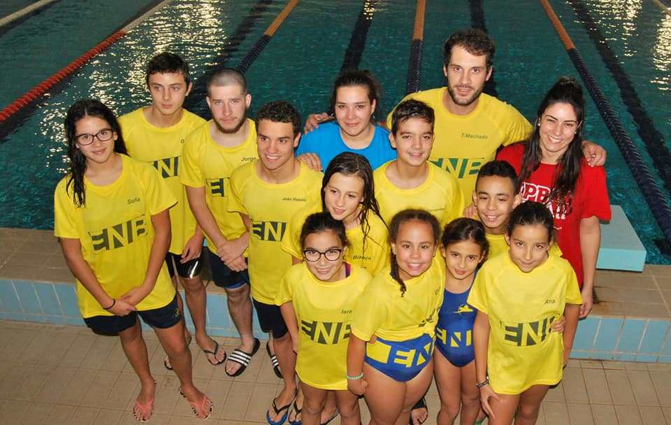 Escola de Natação de Bragança conquista 43 medalhas no regional de absolutos