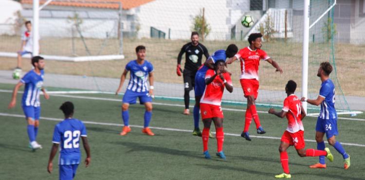 Mirandês tropeça nas Pedras