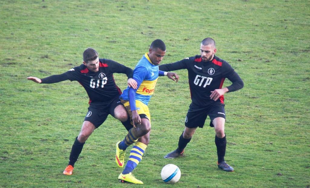 Bragança e Carção mantêm-se invictos