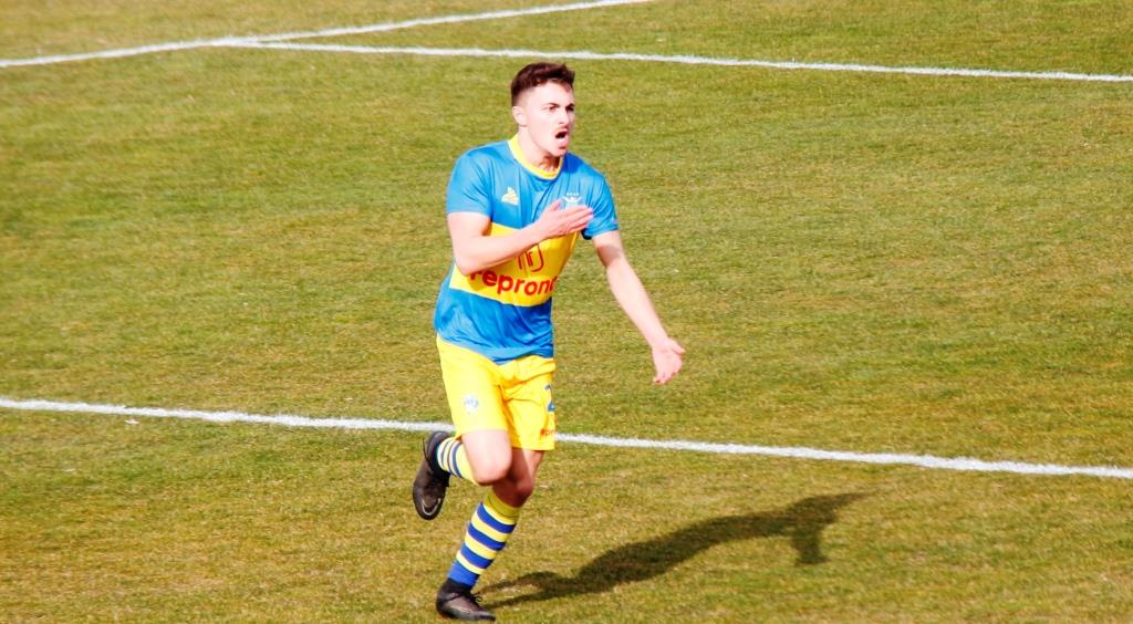 Boris decisivo no triunfo caseiro do Bragança