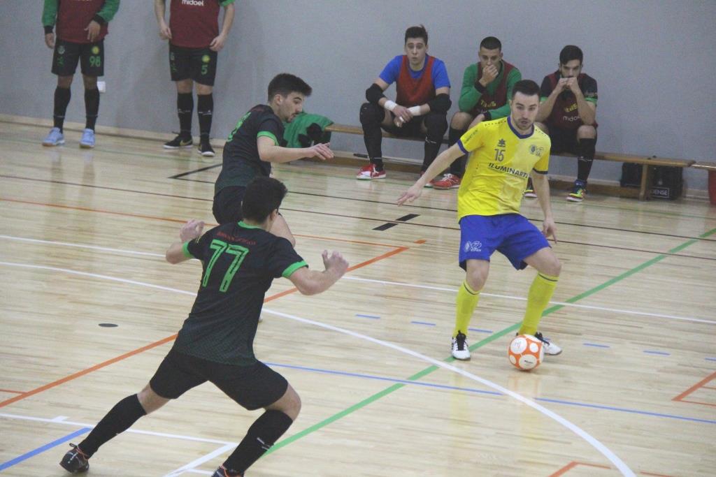 Nun´Álvares teve que suar para vencer em Macedo