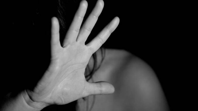 Homem de 39 anos detido por violência doméstica à própria mãe em Vimioso