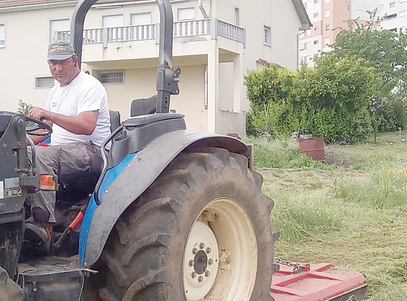 A grande responsabilidade de conduzir um tractor agrícola