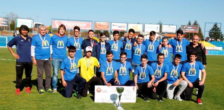 GDB e Mogadouro na final de juvenis