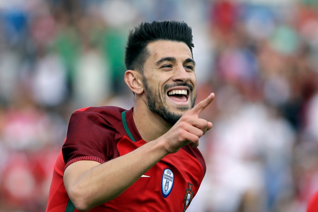 Jogador brigantino comemora conquista da Liga das Nações