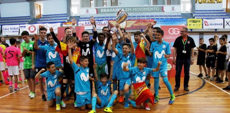 Escola Arnaldo Pereira promove VI Torneio Internacional de Futsal