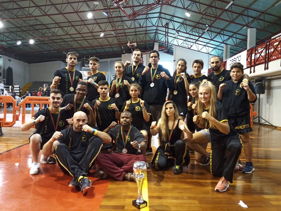 ADCMC/CCN conquista título de vice-campeã por equipas e arrecada seis títulos nacionais de kickboxing