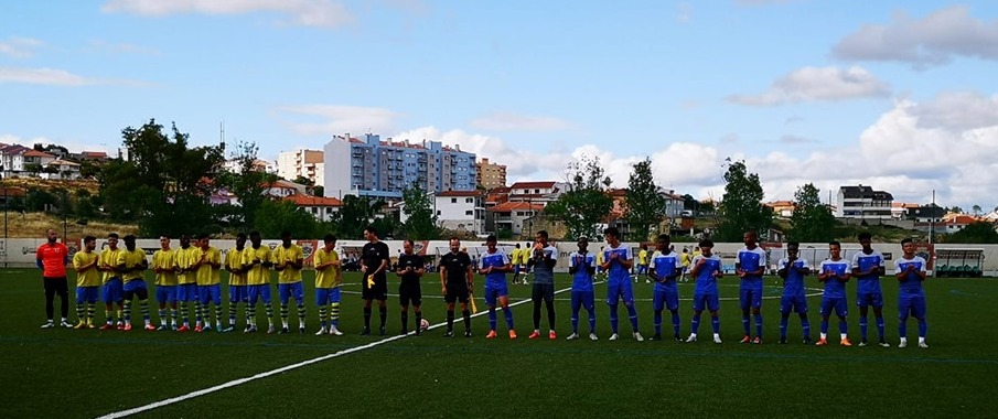 Bragança perde jogo de treino com o Chaves Satélite
