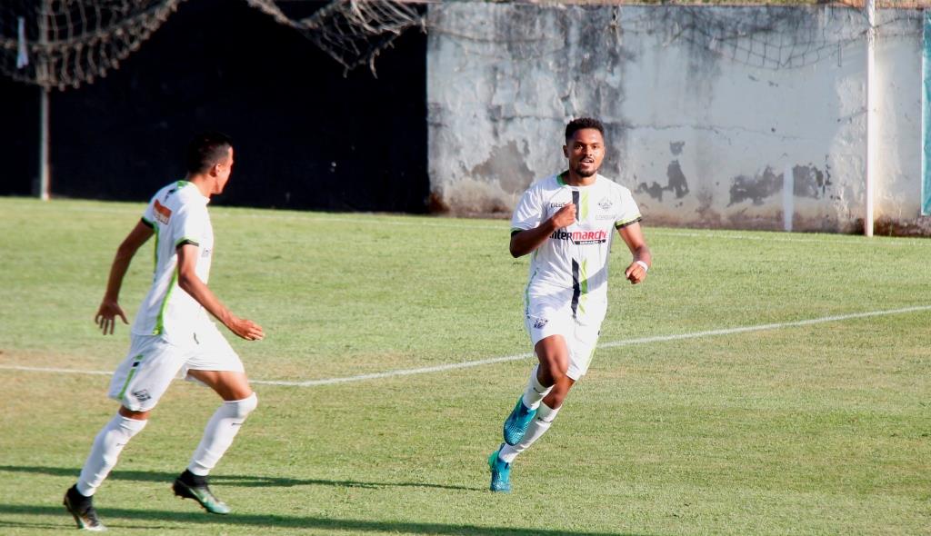 Elias Corrêa resolveu dérbi distrital