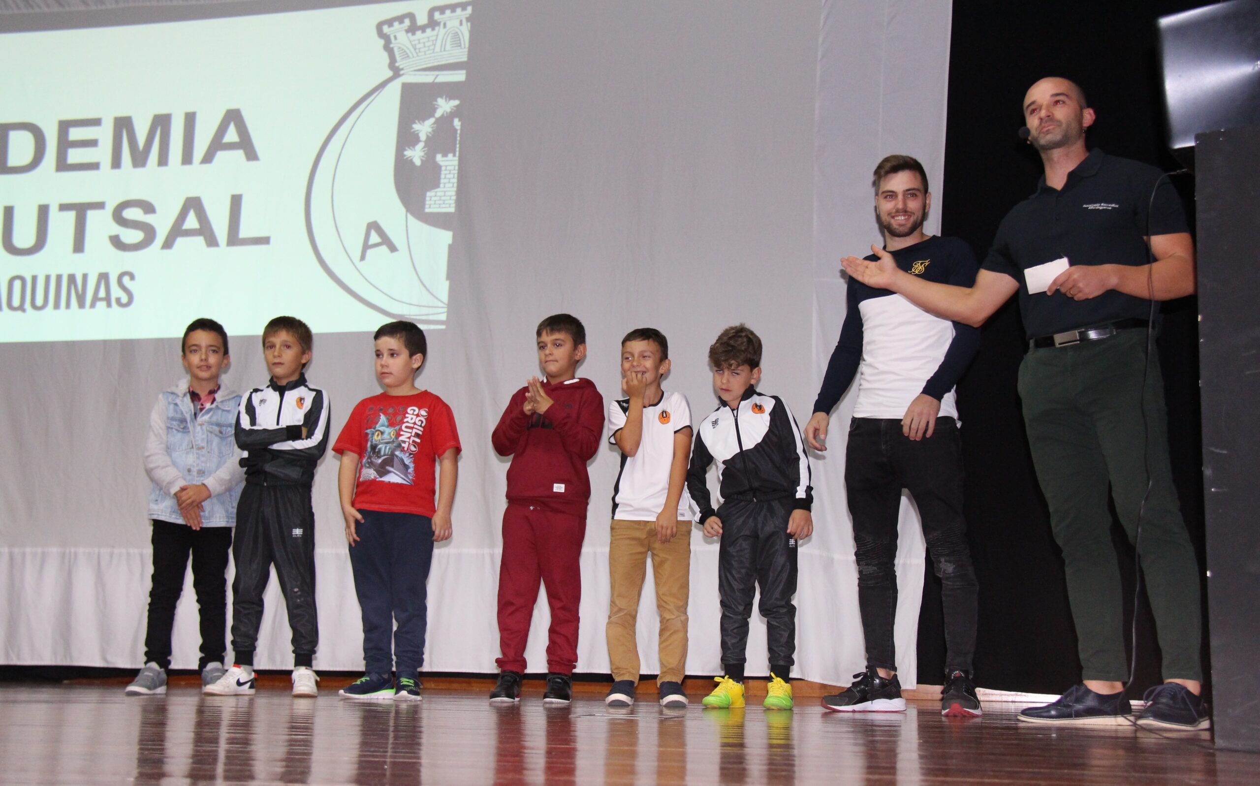 Alfandeguense reitera aposta no futsal e no atletismo