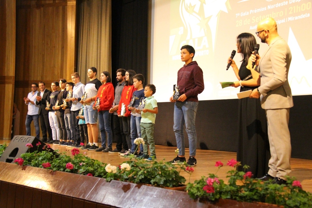 Centro Cultural de Mirandela teve lotação esgotada no desfile de campeões