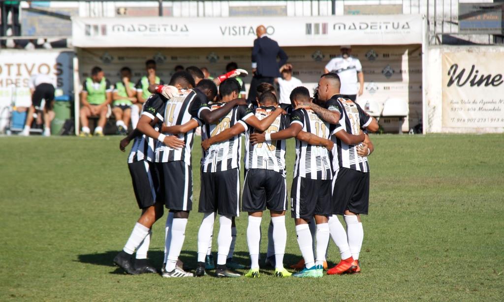 Mirandela empata na viagem a Vila Nova de Cerveira