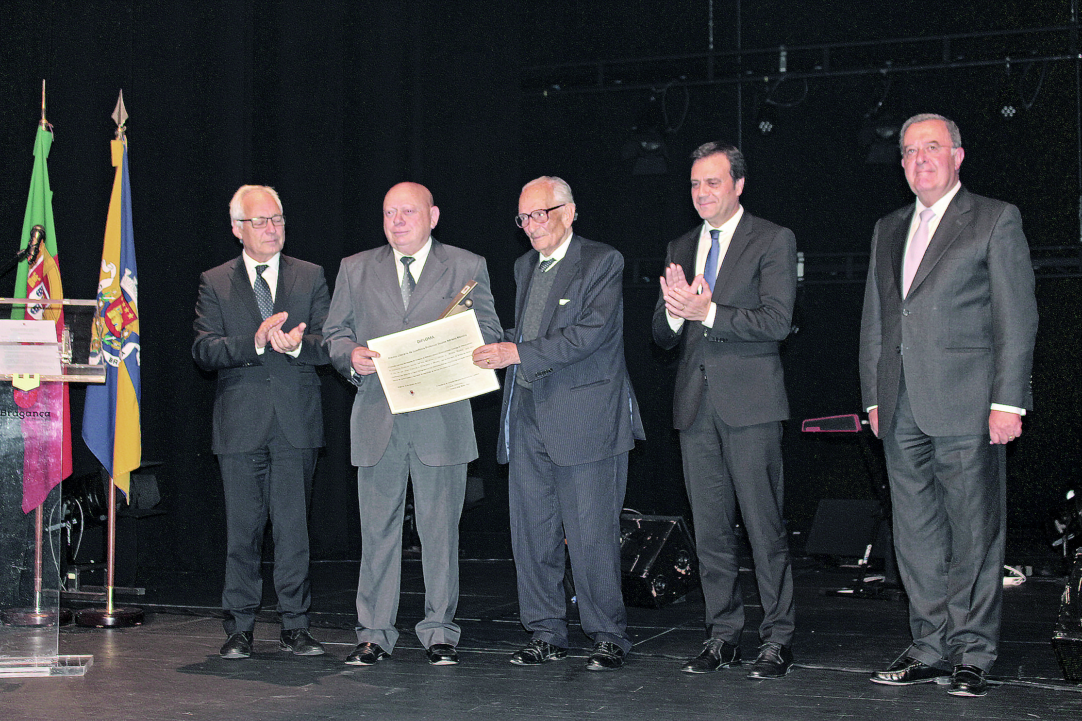 História sobre as relações no tempo colonial vence I Prémio Adriano Moreira