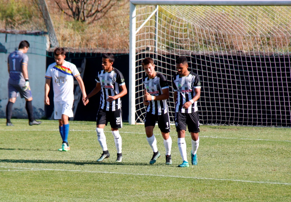 Mirandela soma terceira derrota caseira