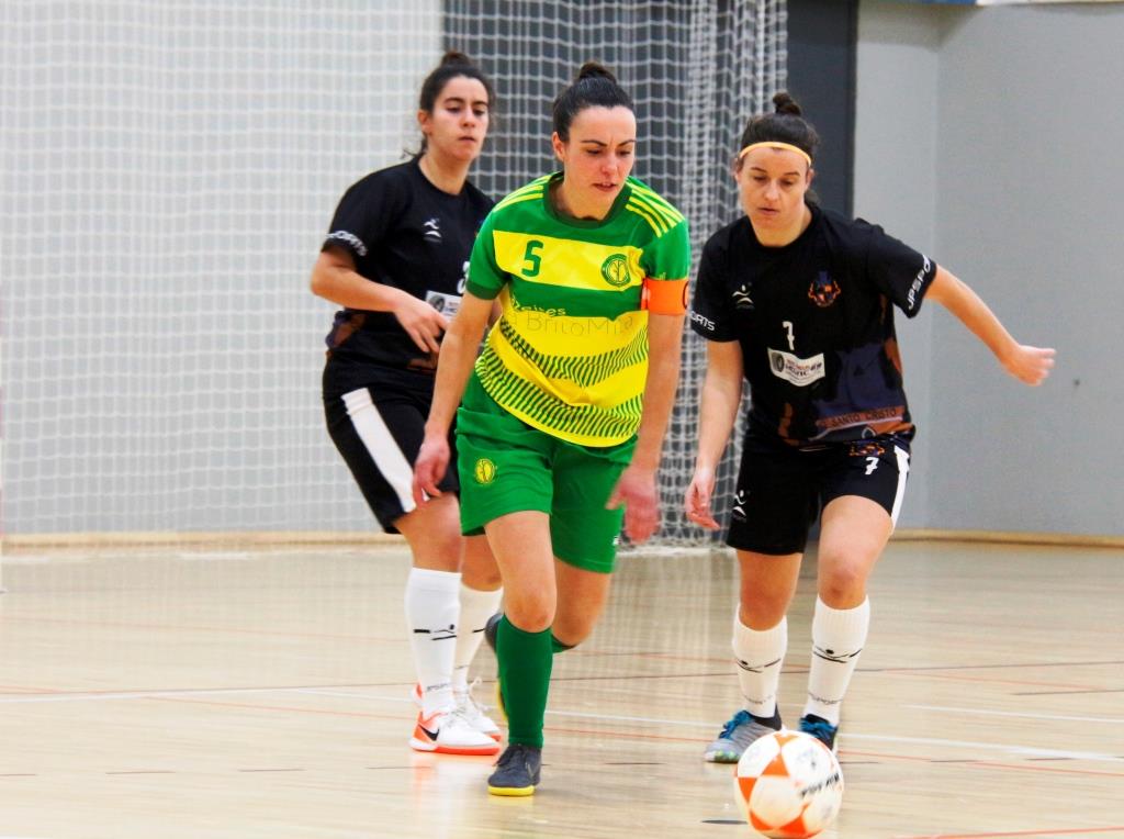 Vitória caseira isola Macedense na liderança