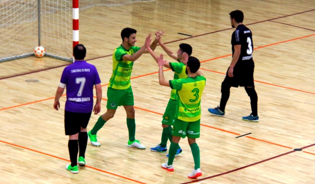 Macedense segura vice-liderança após vitória caseira